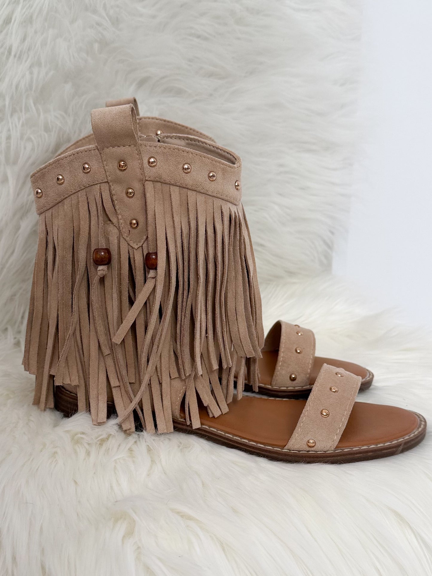 Boho Sandals with Fringes - beige