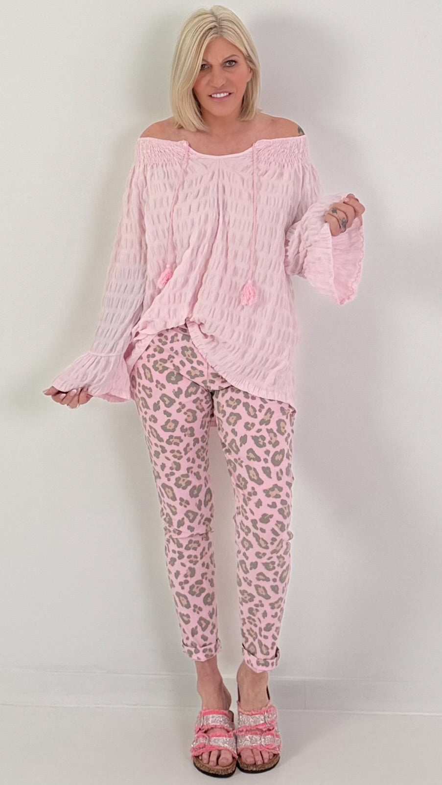 Structured tunic with tie belt and flounced sleeves - pink