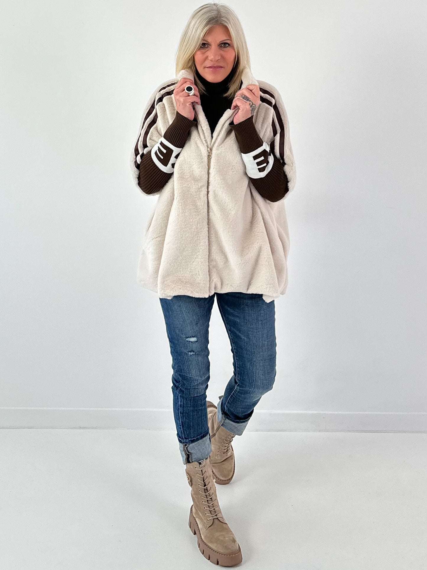 Pelzjacke mit Strickarm Modell "Fluffline" - beige