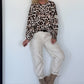Sweater mit Allover-Leo-Print - beige-schwarz-mehrfarbig