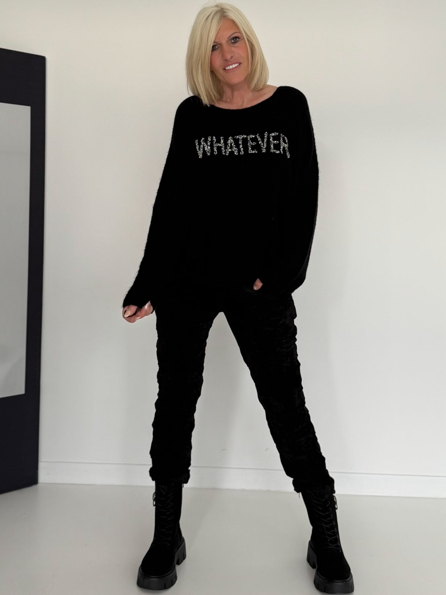 Zachte trui Whatever - zwart