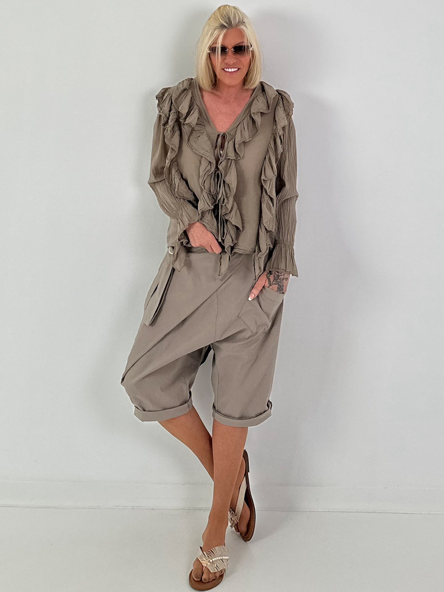 Tie-front tunic with flounces - taupe