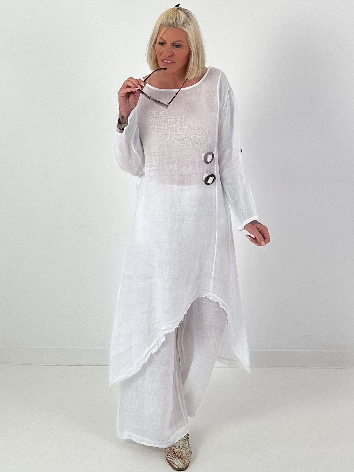 Two-piece linen set - white