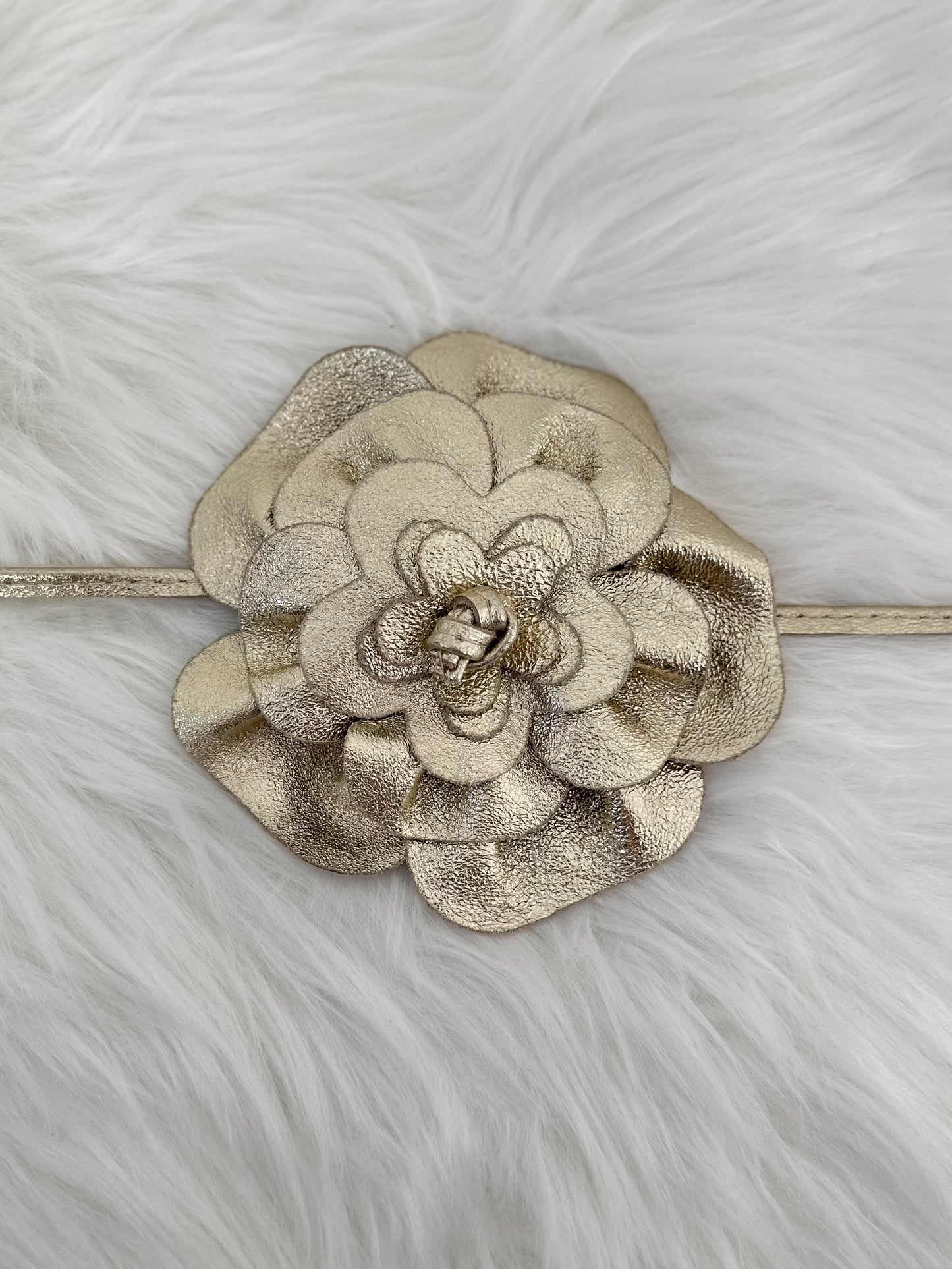 Strikceintuur model "Floral Flow" - goud