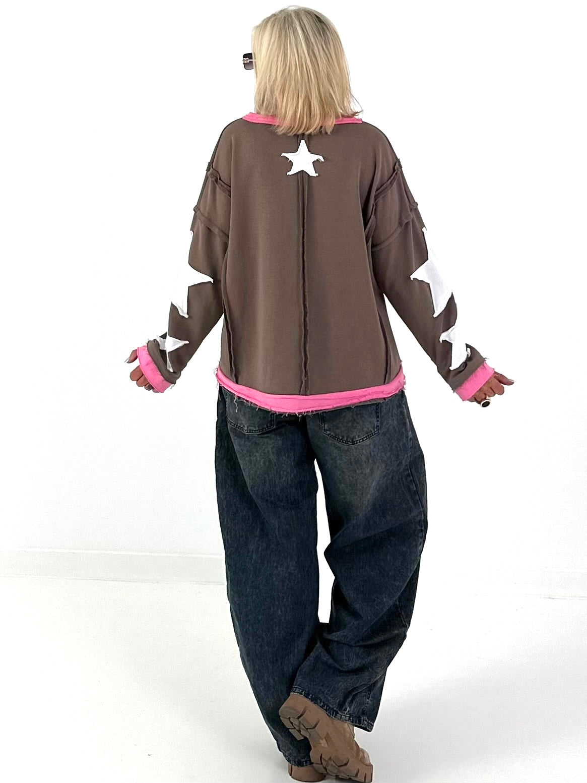 Sweatshirt mit trendigen Herzelementen - taupe