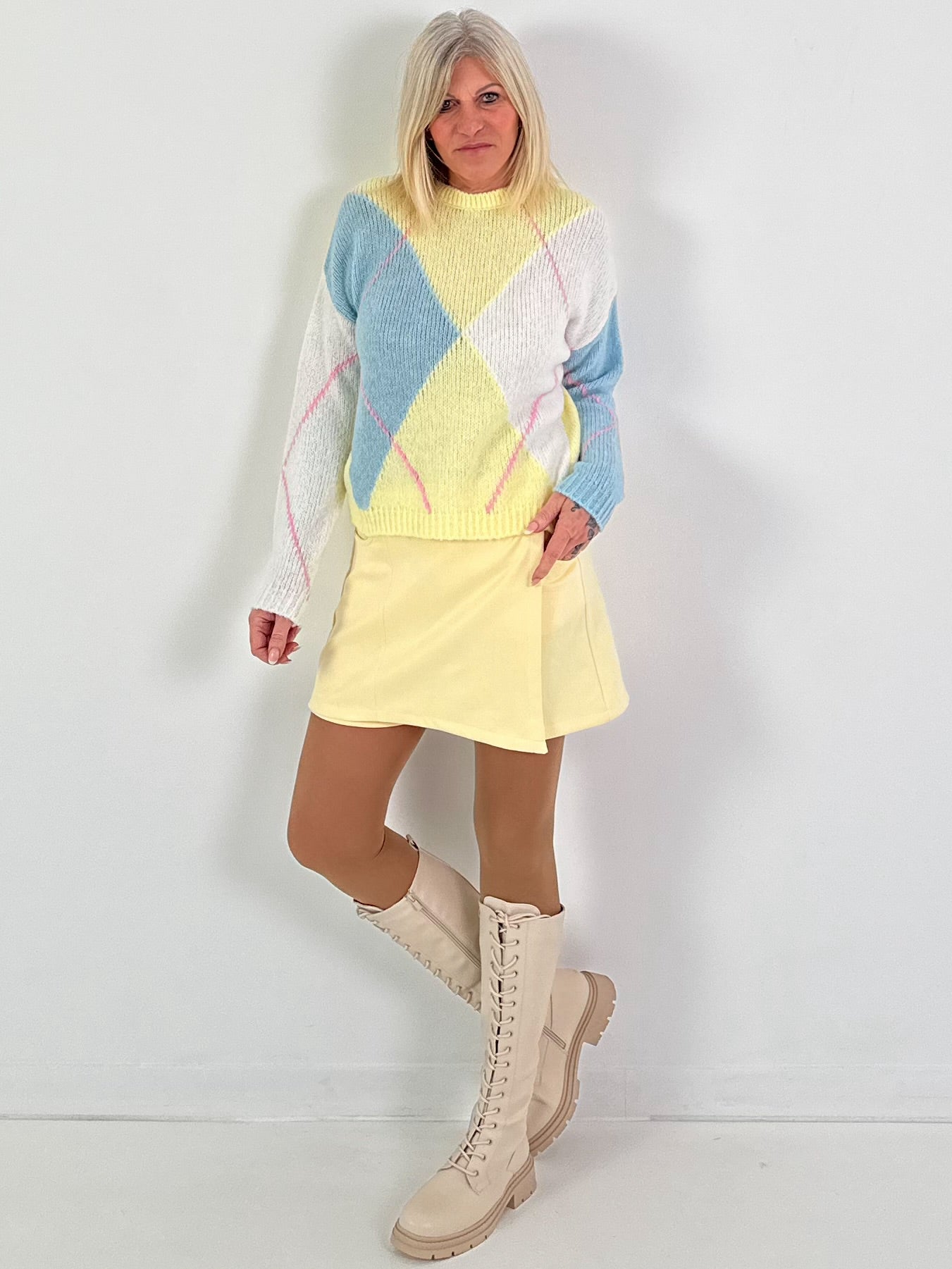 Trui model "Cozy Pastels" - geel