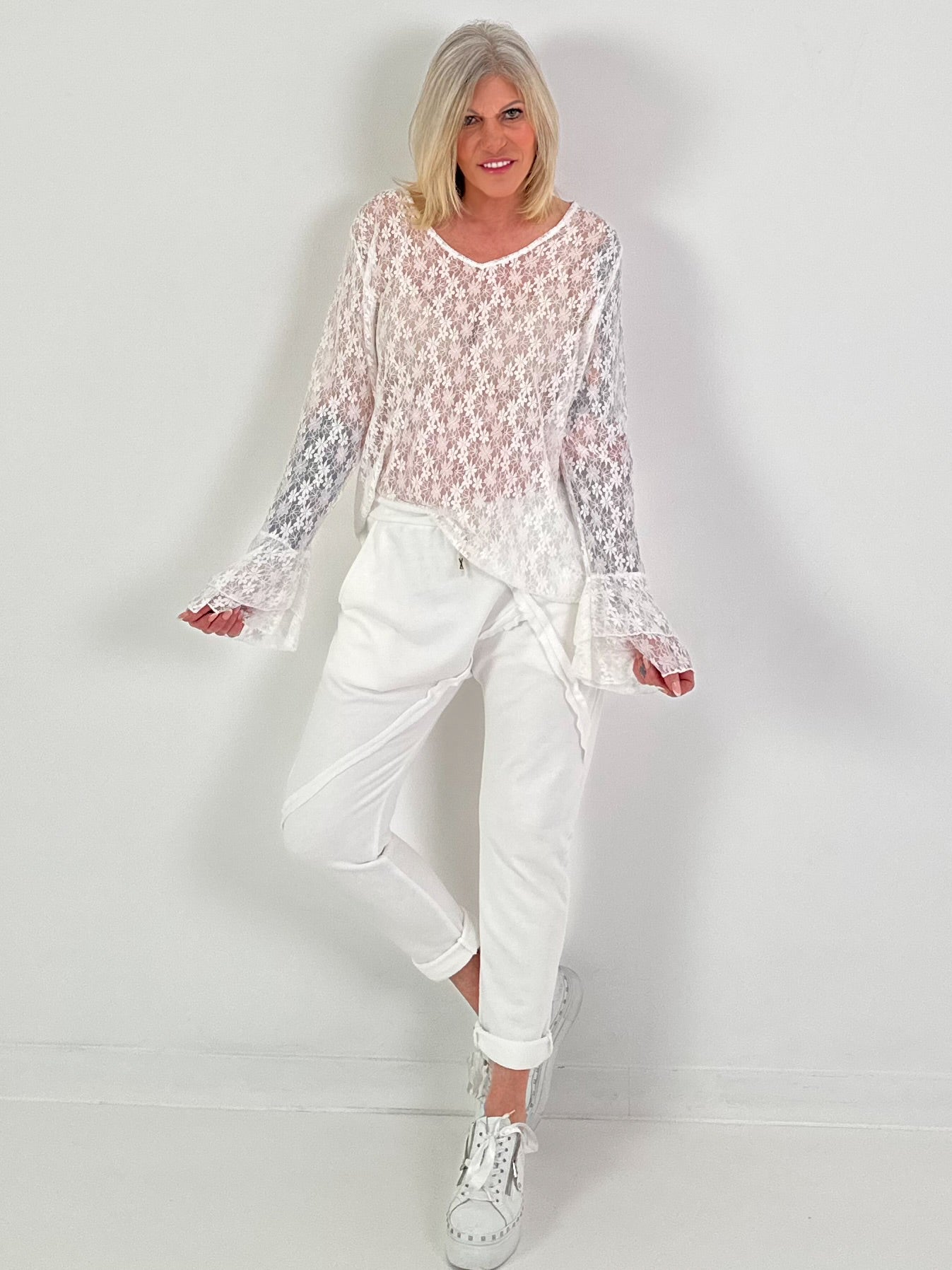 Bloemenkanten blouse - wit