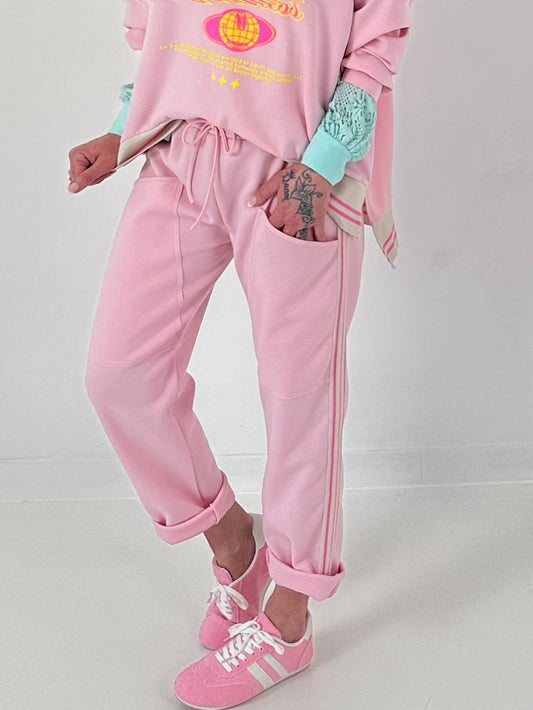 Hose mit großen aufgesetzten Taschen - rosa