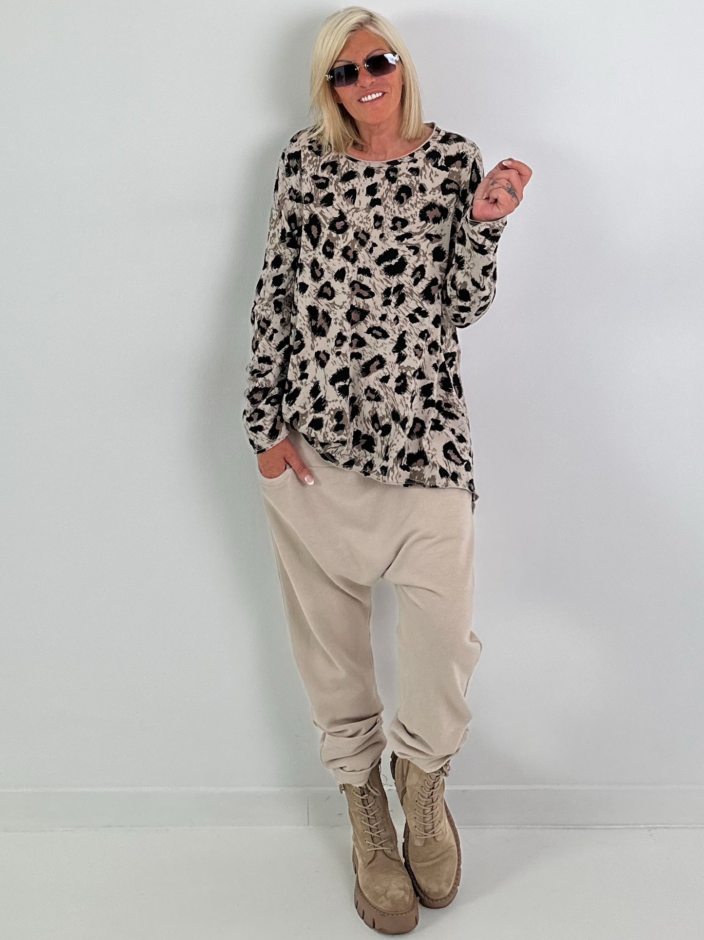 Shirt mit Leo-Print - beige