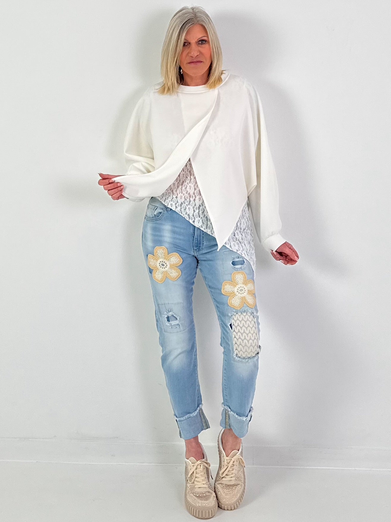 Oversized Sweater überlappend - weiss