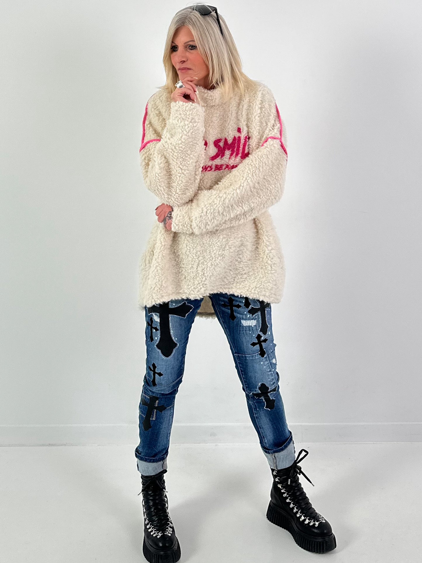 Teddy trui coltrui model "KEEP SMILE" - ecru