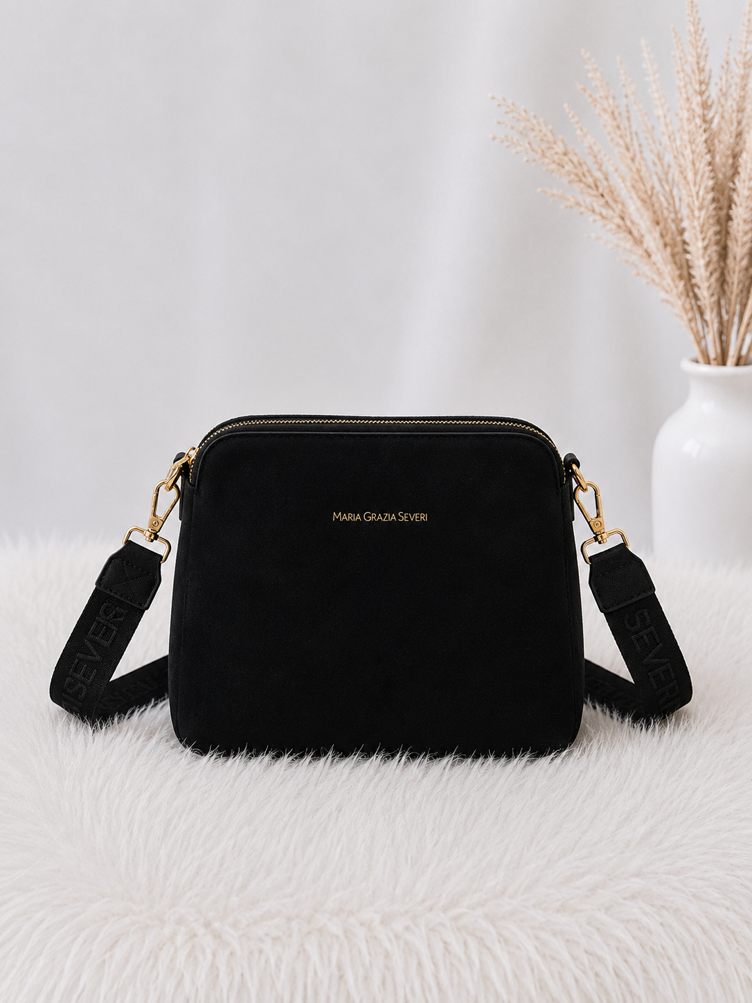 Crossbody-Bag in Wildleder-Optik - schwarz