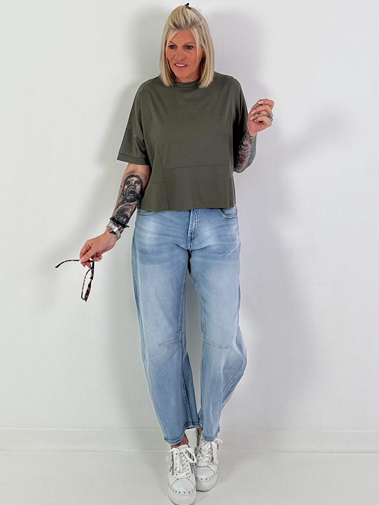 T-shirt with seam details - khaki