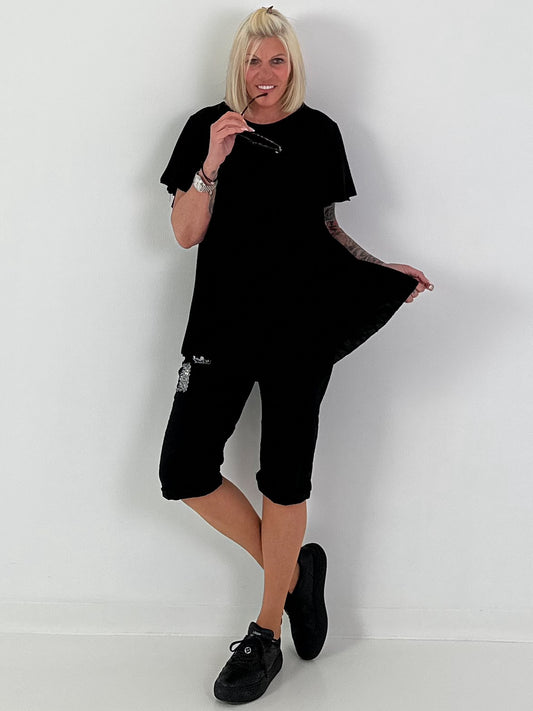Pleated T-shirt with ruffle sleeves - black