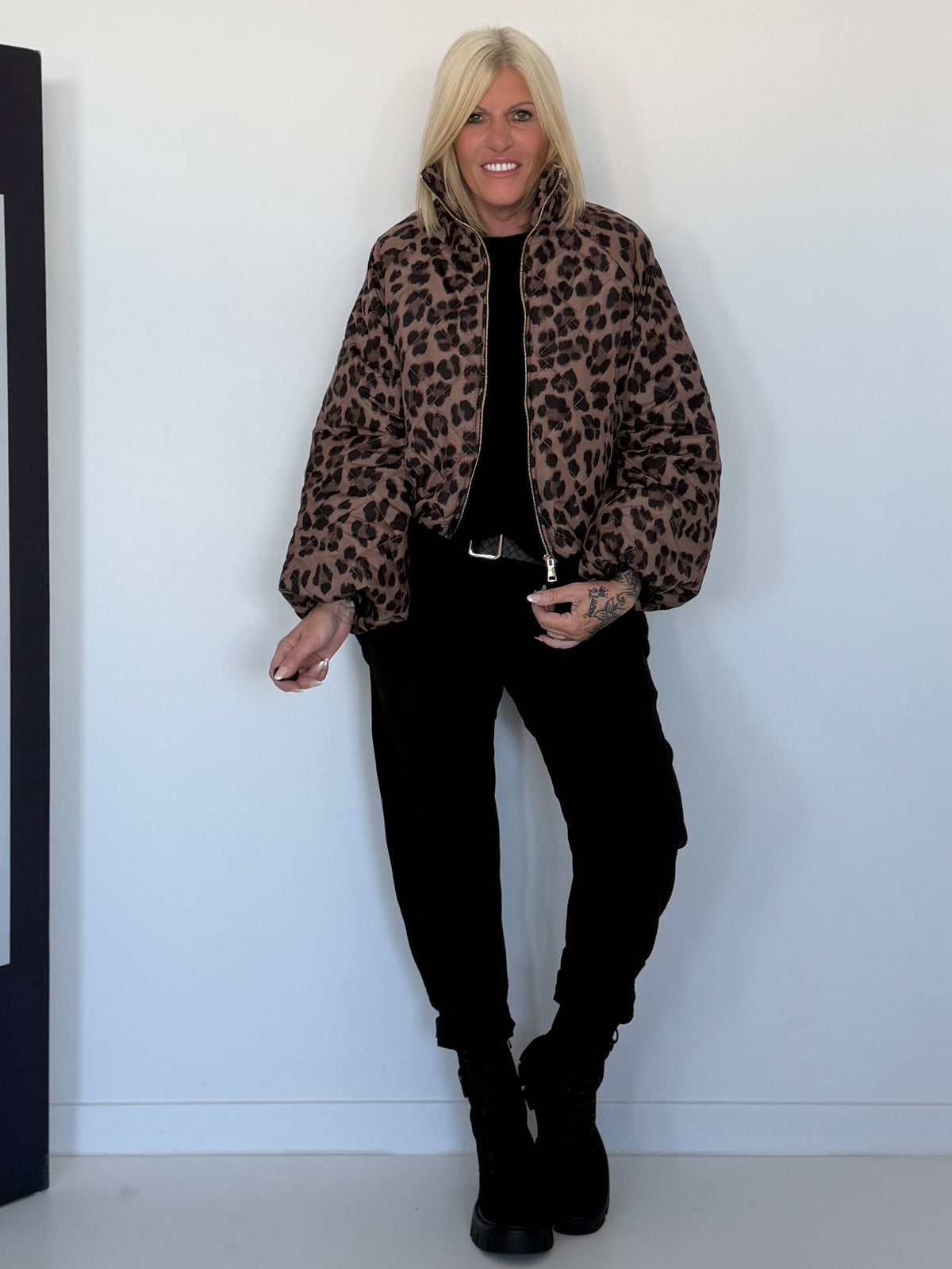 Puffy-Bomberjacke im Leo-Look - taupe-mehrfarbig