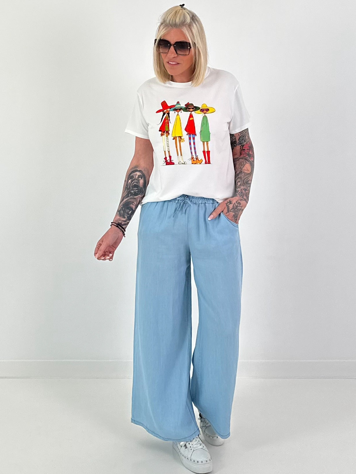 Jeans with elasticated waistband - light blue