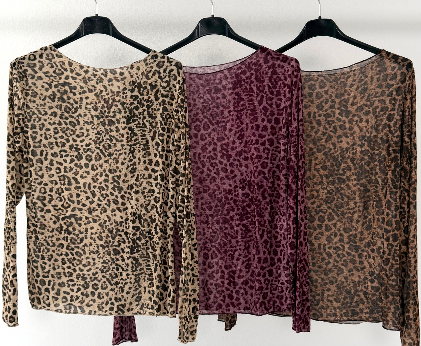 Cashmere Shirt mit kleinem Leo-Print - 3 Farben