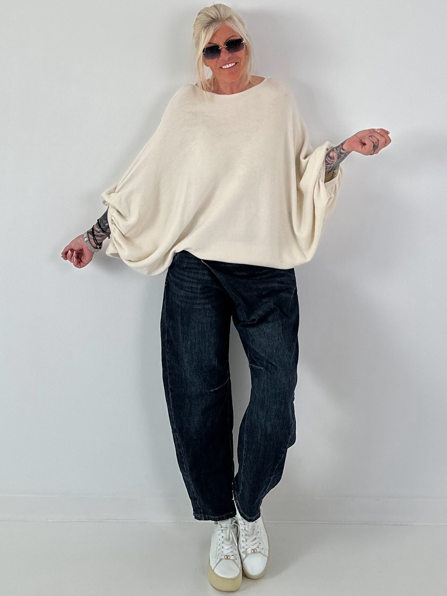 Oversized Pullover mit raffinierten Details - creme
