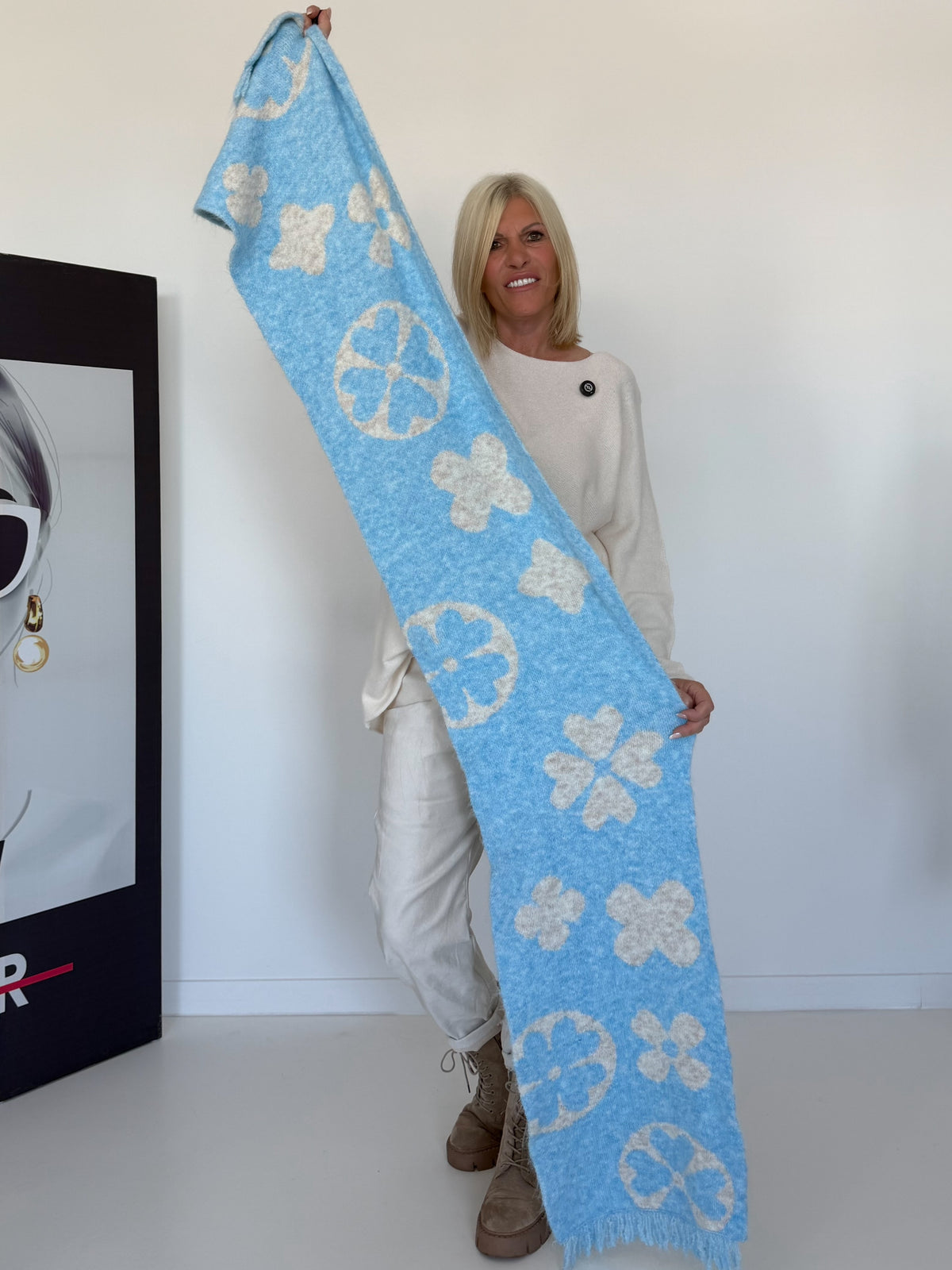 Kuscheliger Schal - iceblue-beige