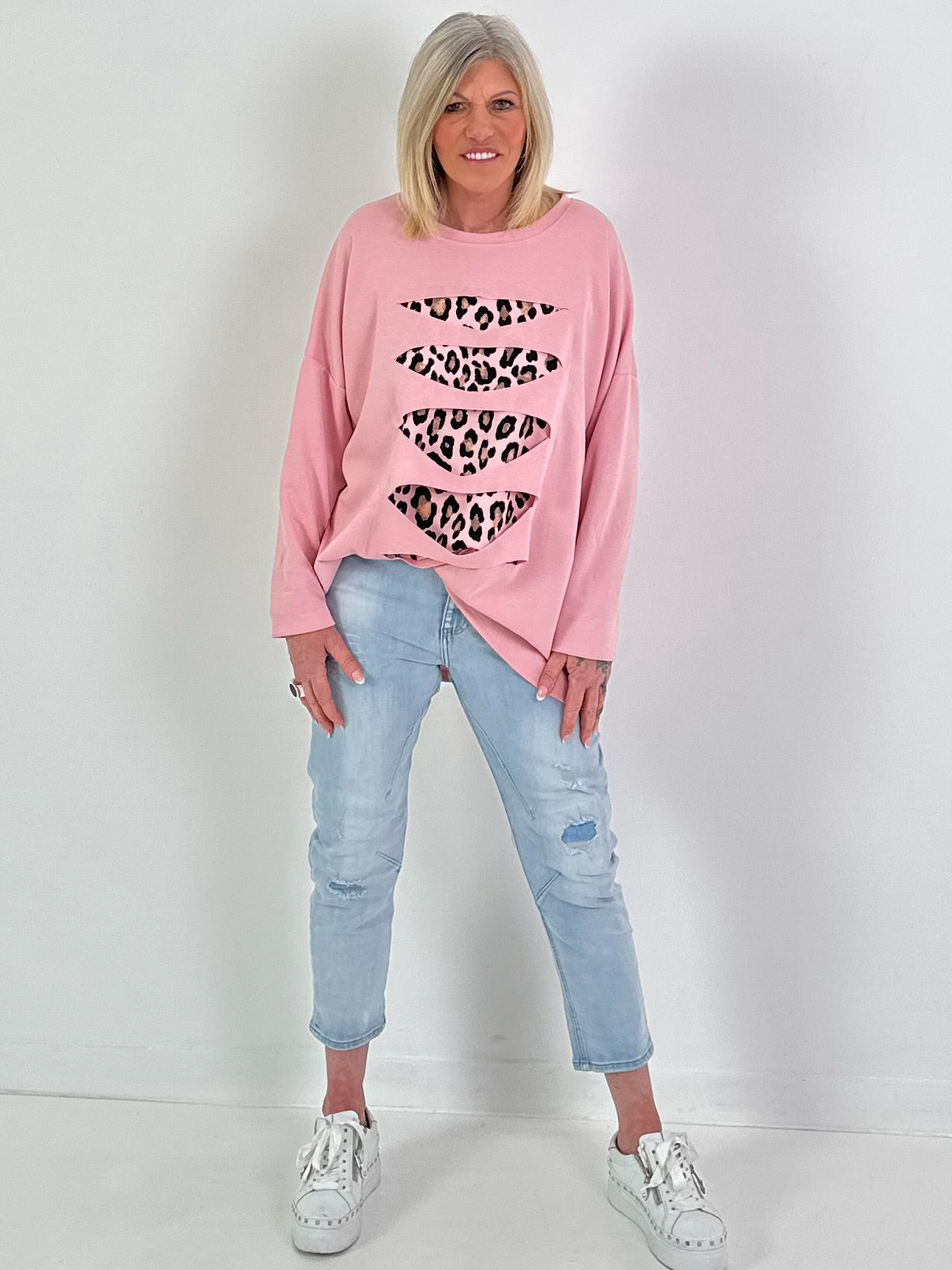 Sweater with cut-outs - pink