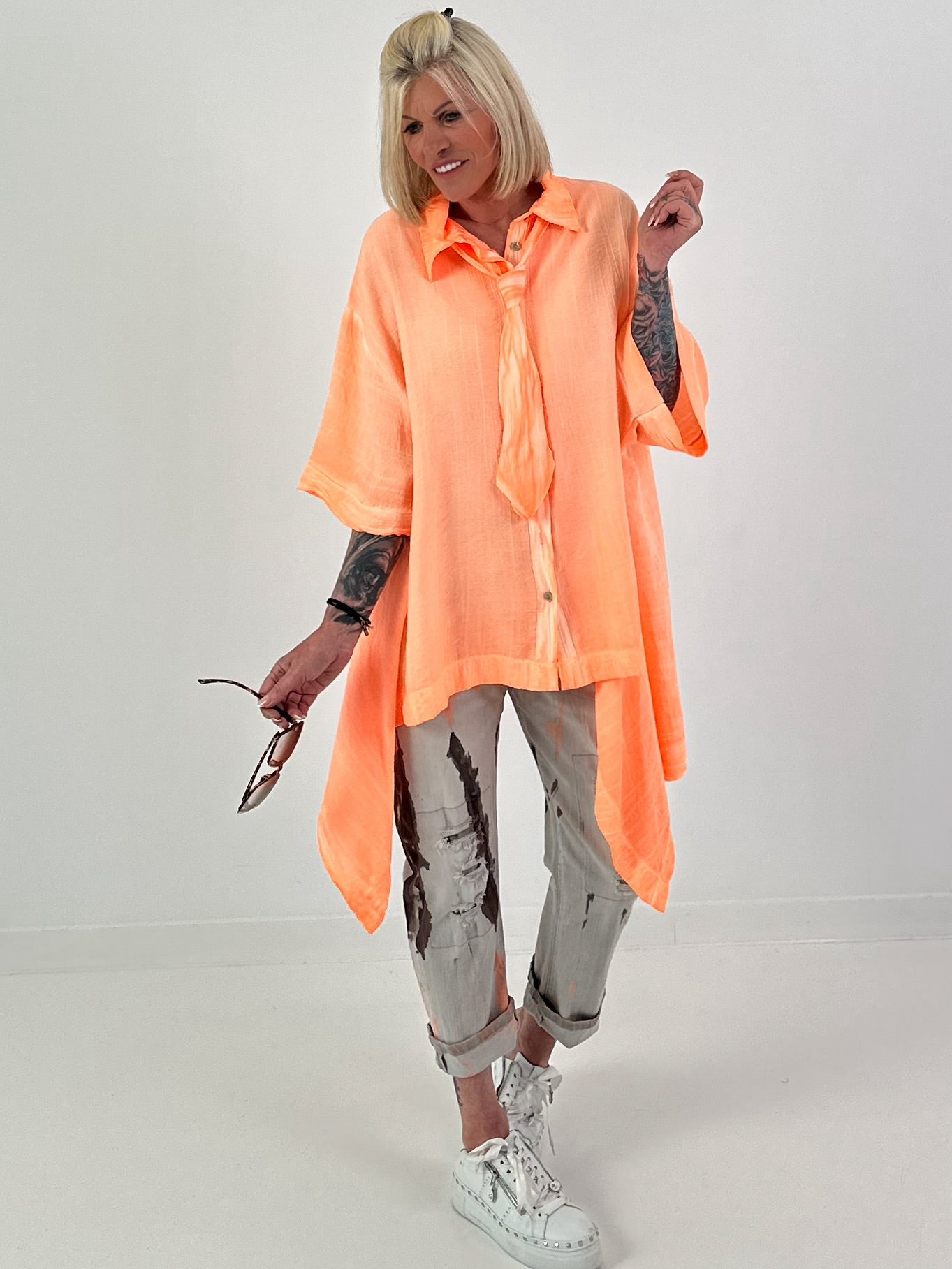 Oversized Bluse asymmetrisch mit Krawatte - neonorange