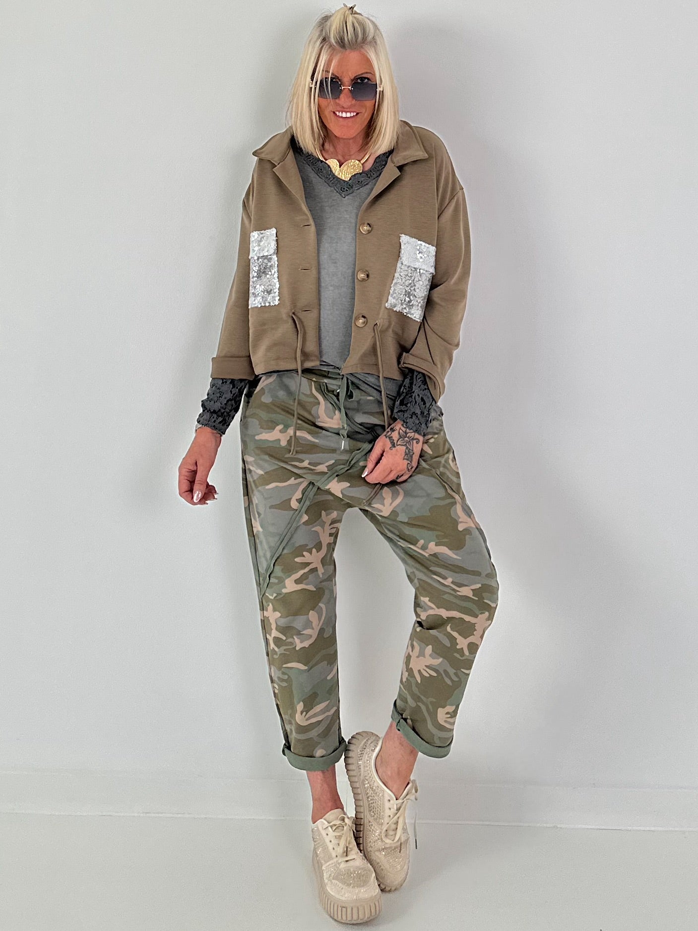 Jacke mit Pailletten Taschen- taupe