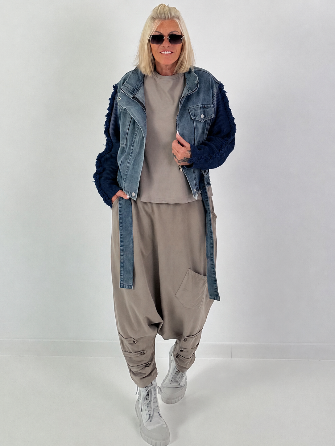 Denim jacket with knitted sleeves - denim-navy