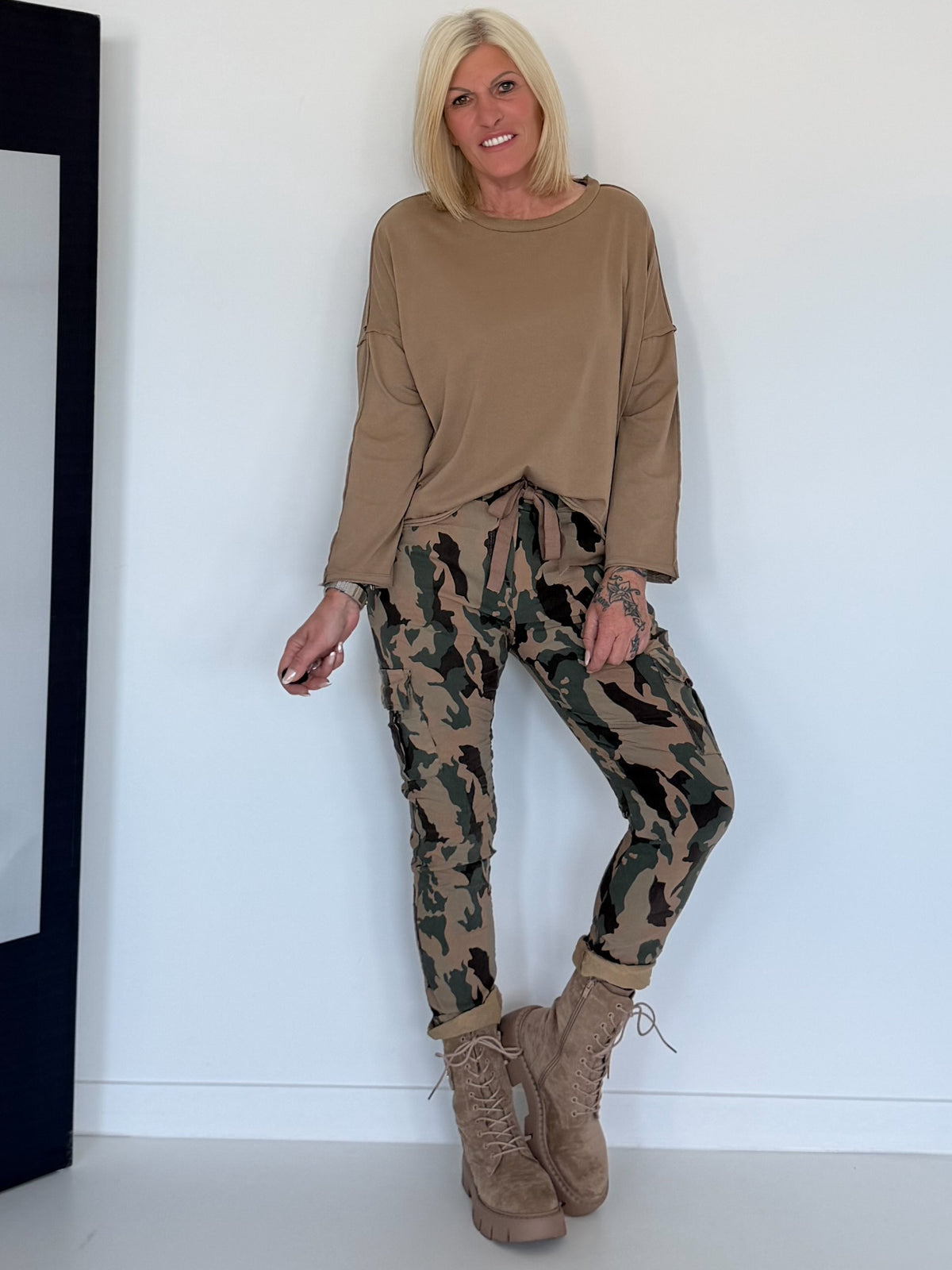 Cargo Hose mit Camouflage-Print - camel-oliv-mehrfarbig