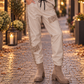 Lässige Hose in Lederoptik mit Pailletten-Applikationen - beige