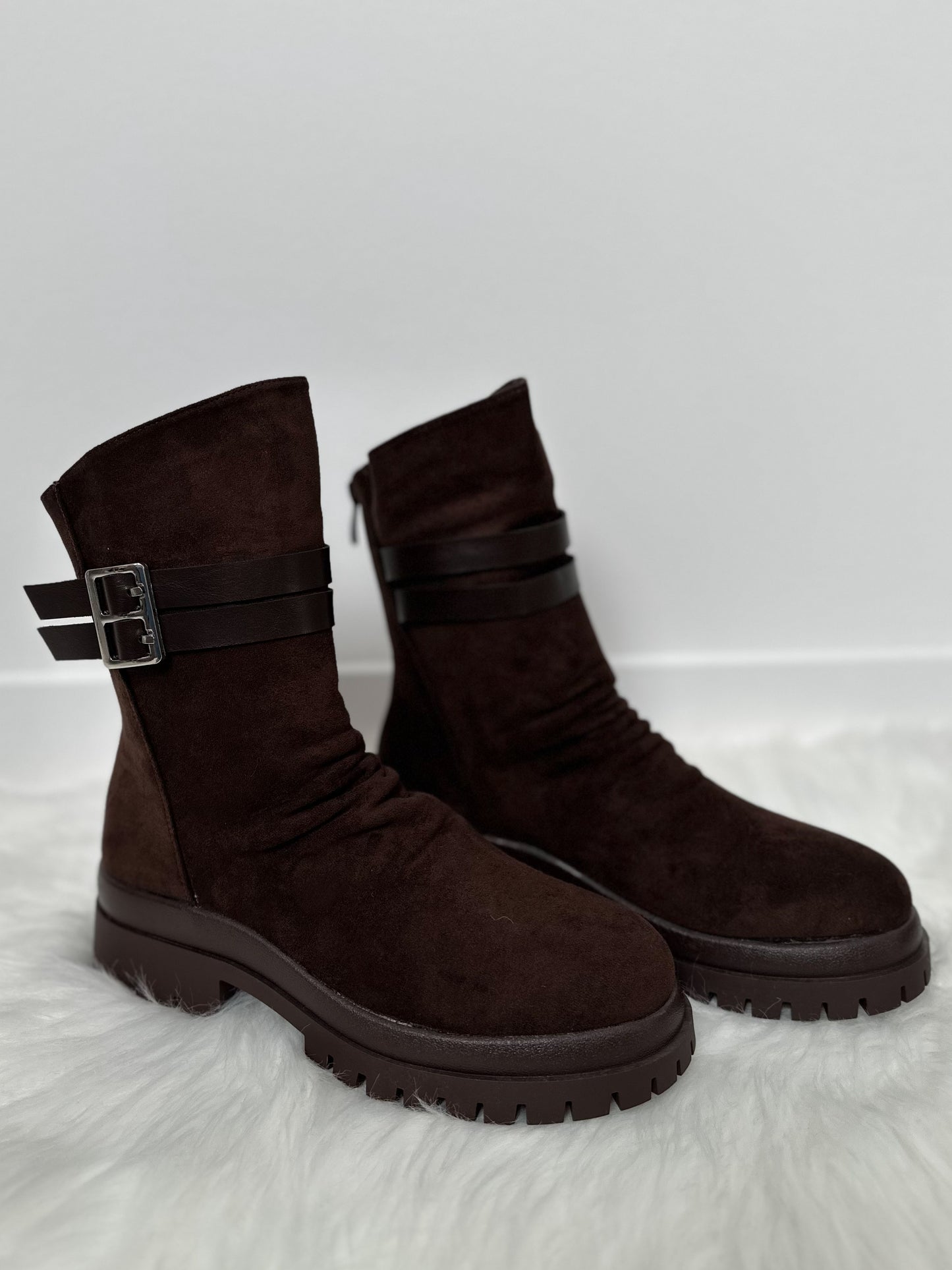 Bootie model "Buckle" - chocolate