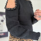 Pullover mit Cut-Outs und Statement-Perlen - schwarz