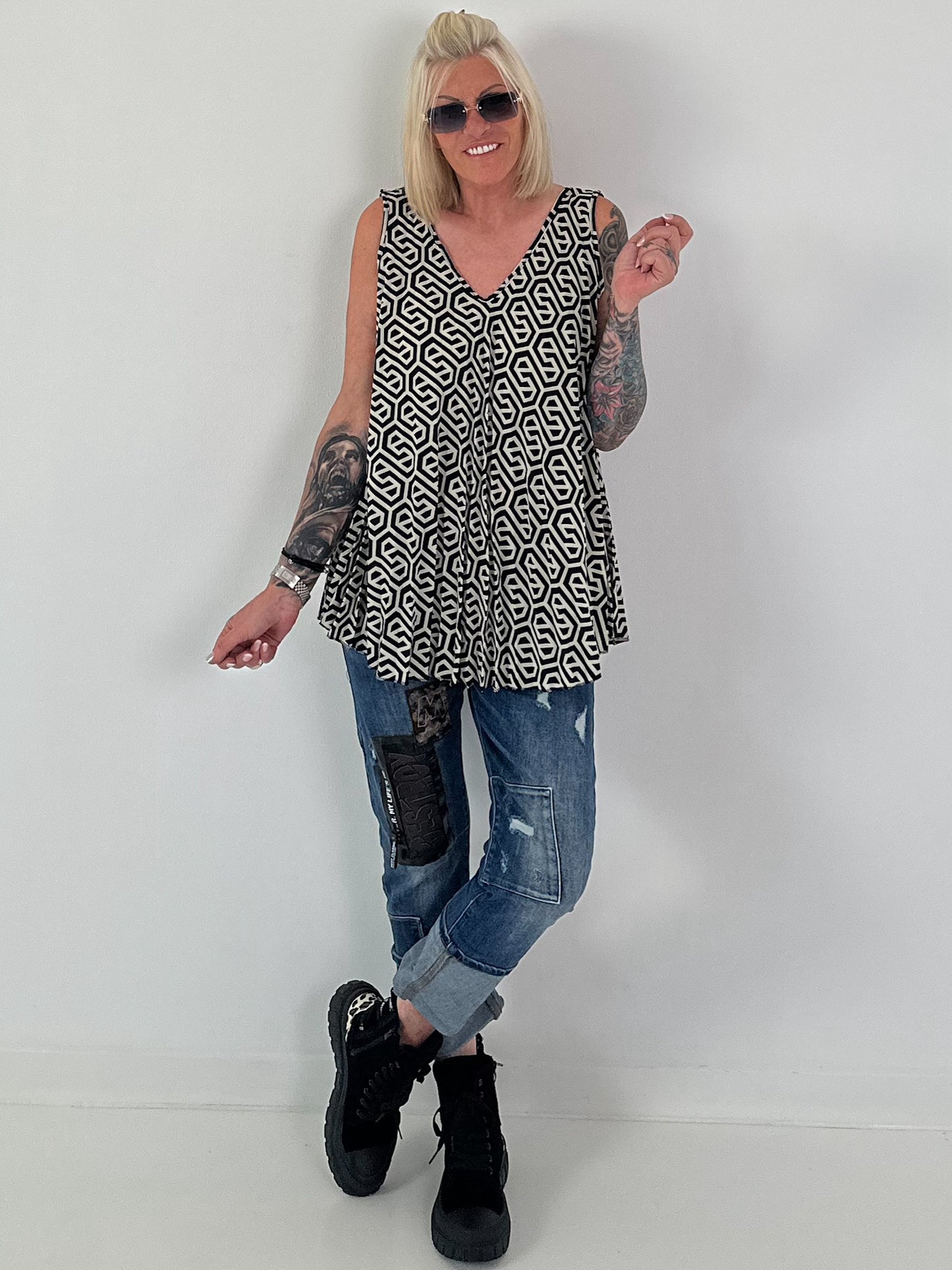 Plissee Long Top mit Grafik-Print - weiss-schwarz
