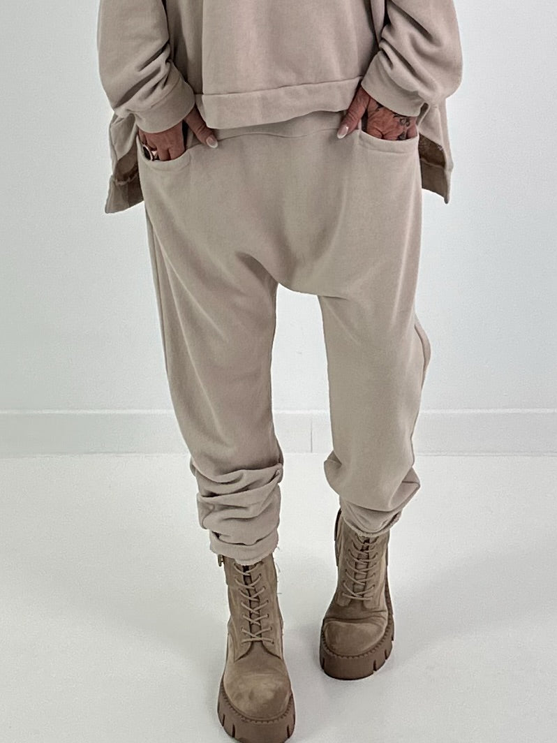 Sweat Baggy mit Tasche - beige