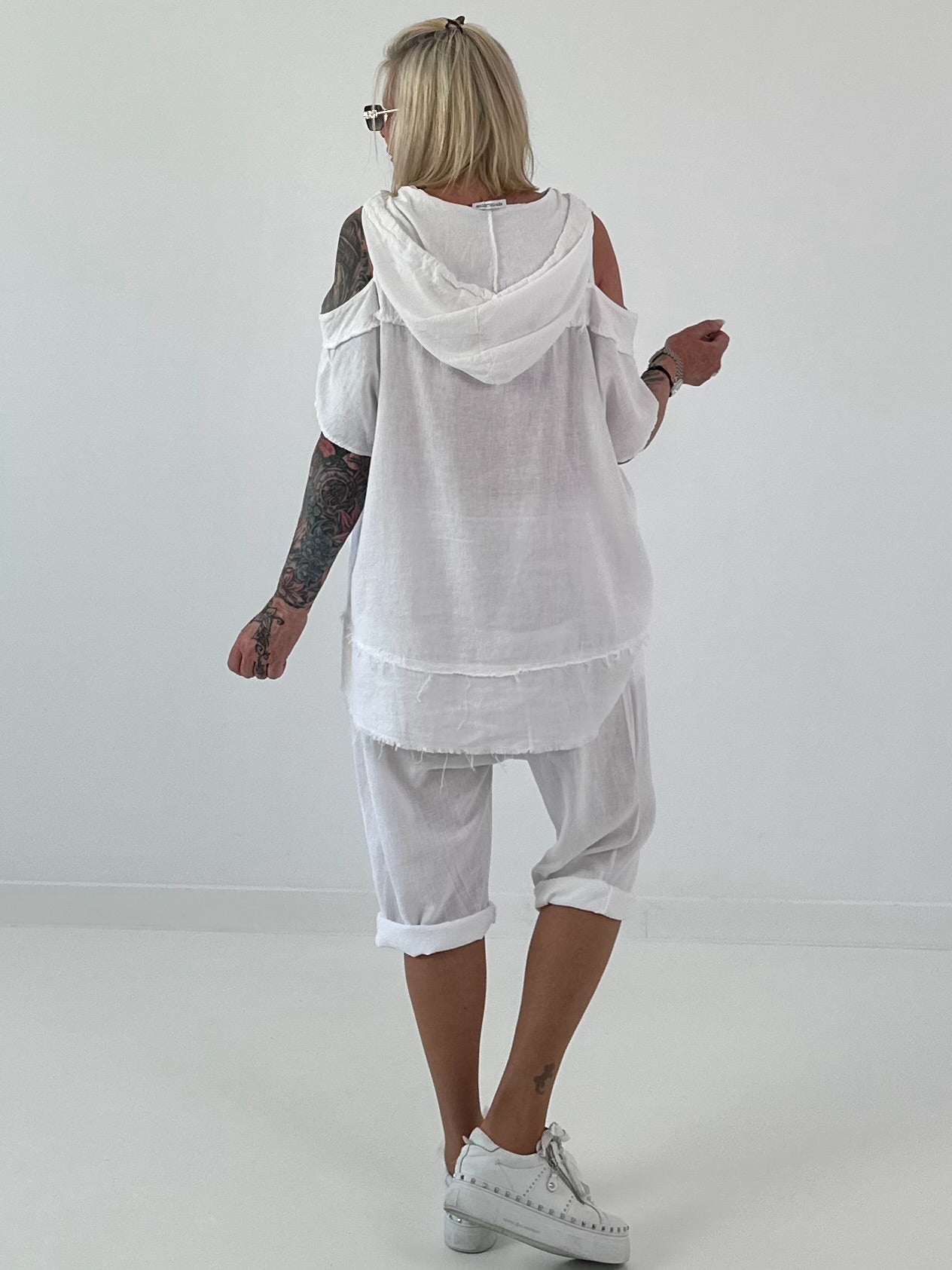 Linen Shirt with Off-Shoulder Cut-Outs Leo - beige
