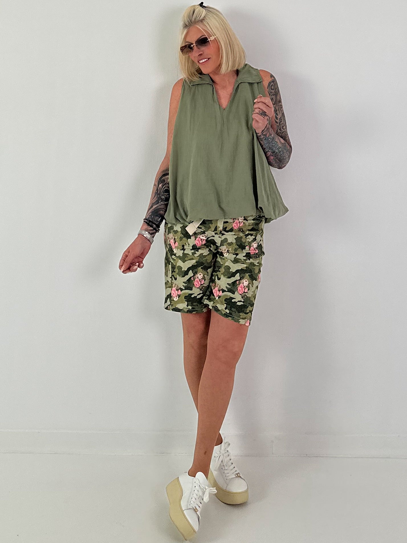 Ballon Blusen Top mit V-Neck - khaki