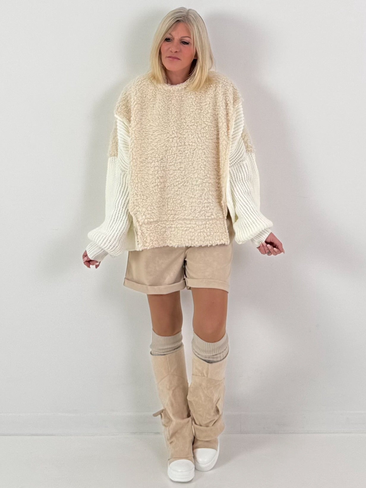 Trui model "Cloud Hug" - ecru