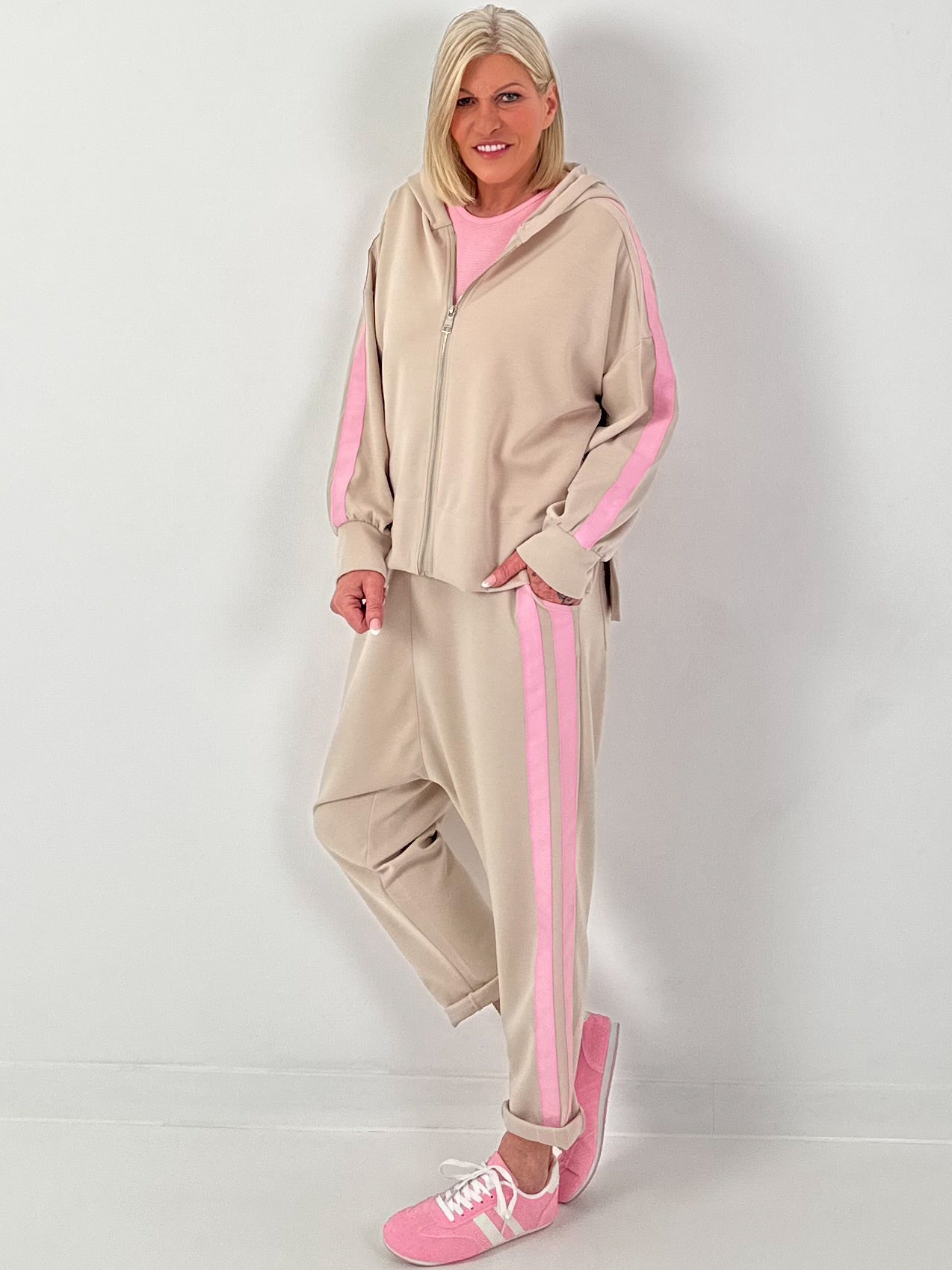 Sweat Baggy mit Streifen - beige