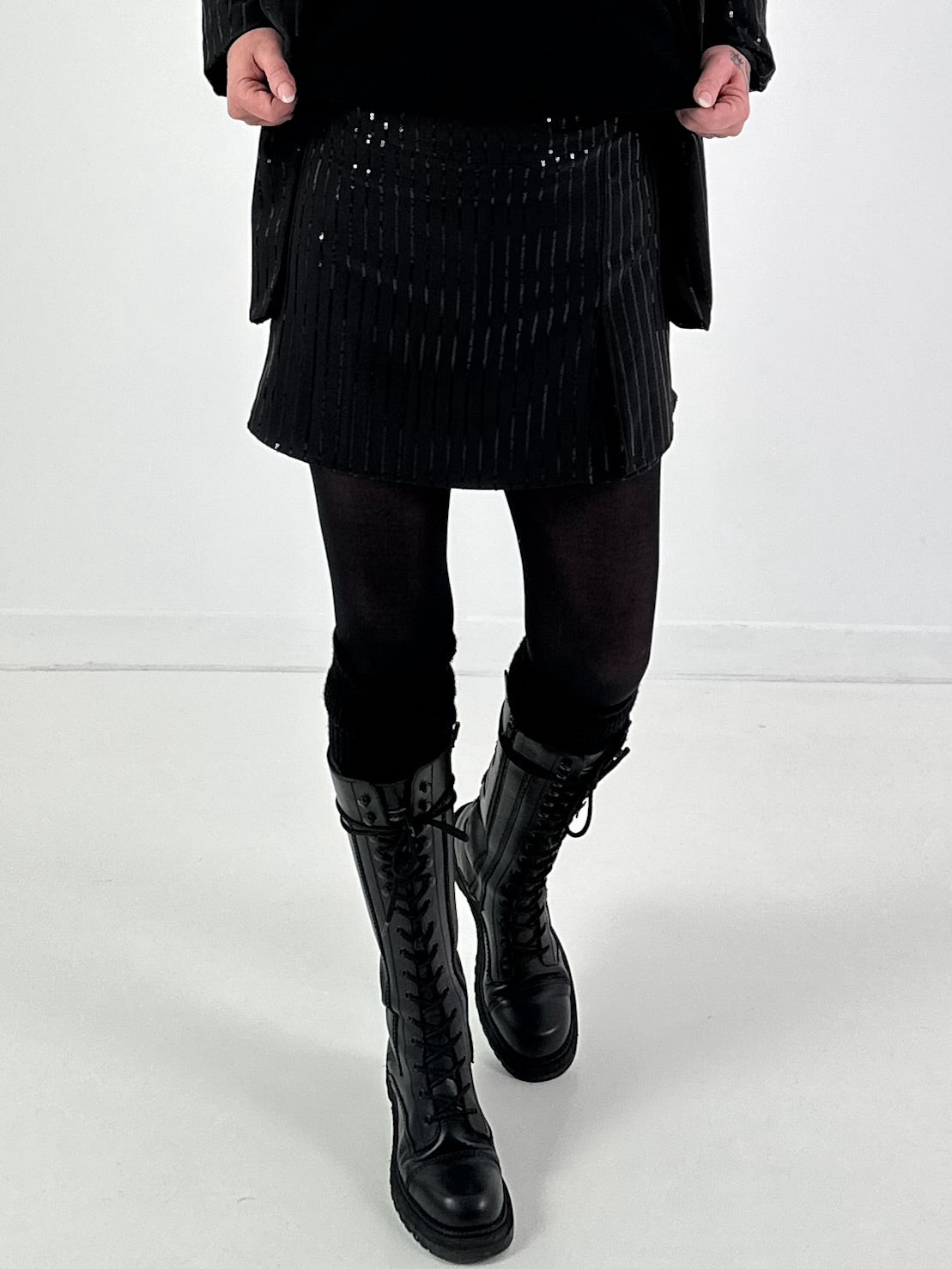 Hosenrock Modell "Midnight Sparkle" - schwarz-schwarze Pailletten
