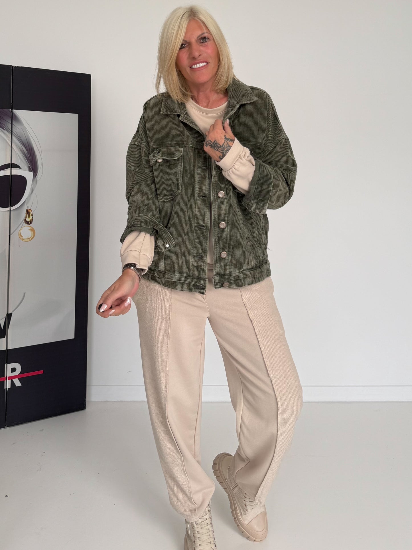 Oversized Cordjacke - oliv