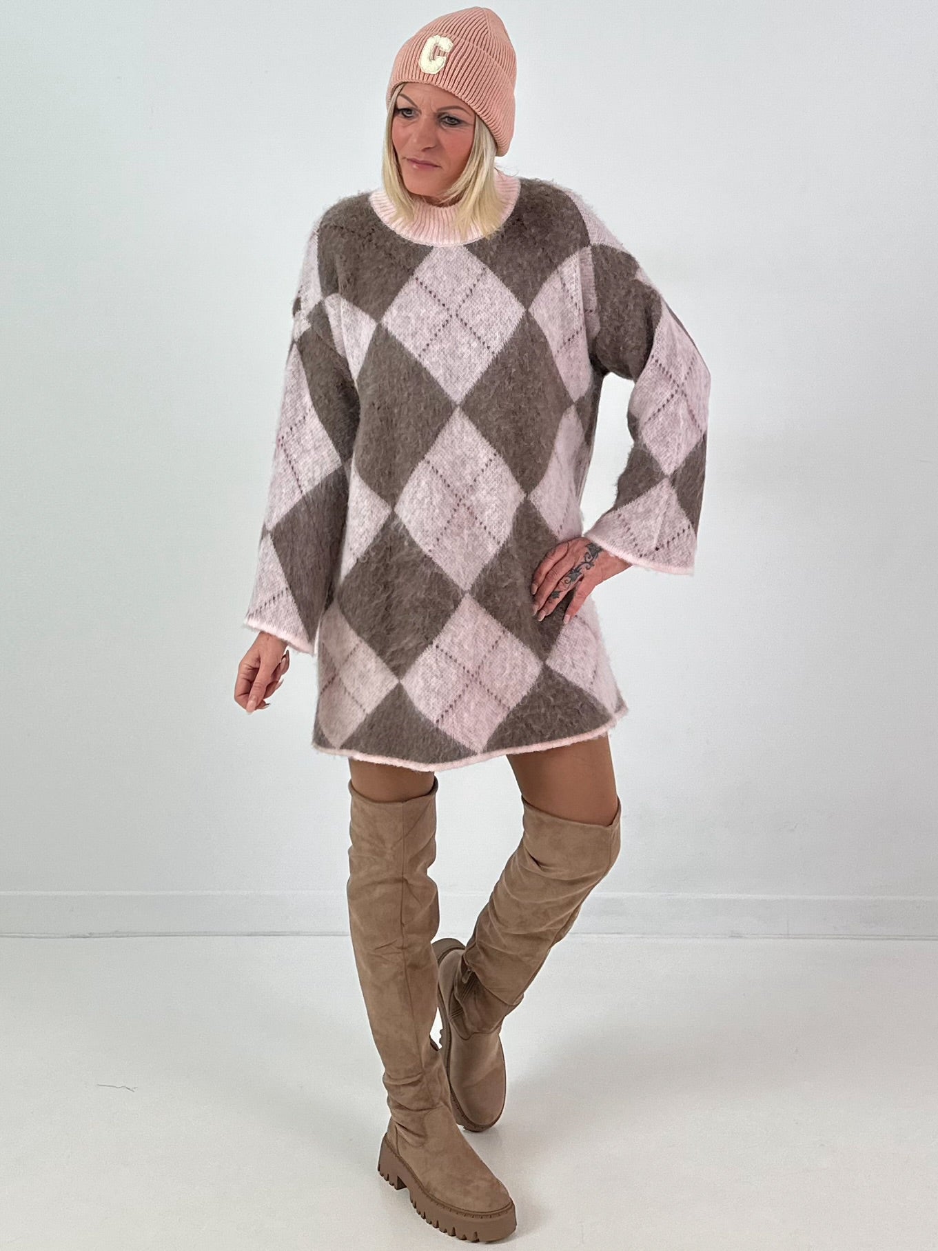 Lange trui/jurk model "Retro Diamond" - roze-taupe