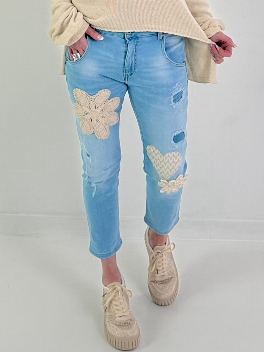 Jeans mit Häkel-Patches - denim