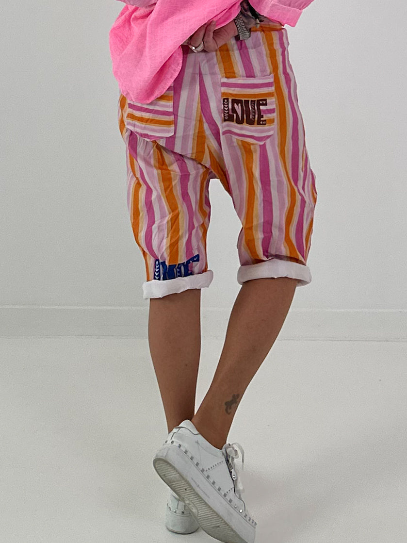 Short baggy shorts with overlap - beige