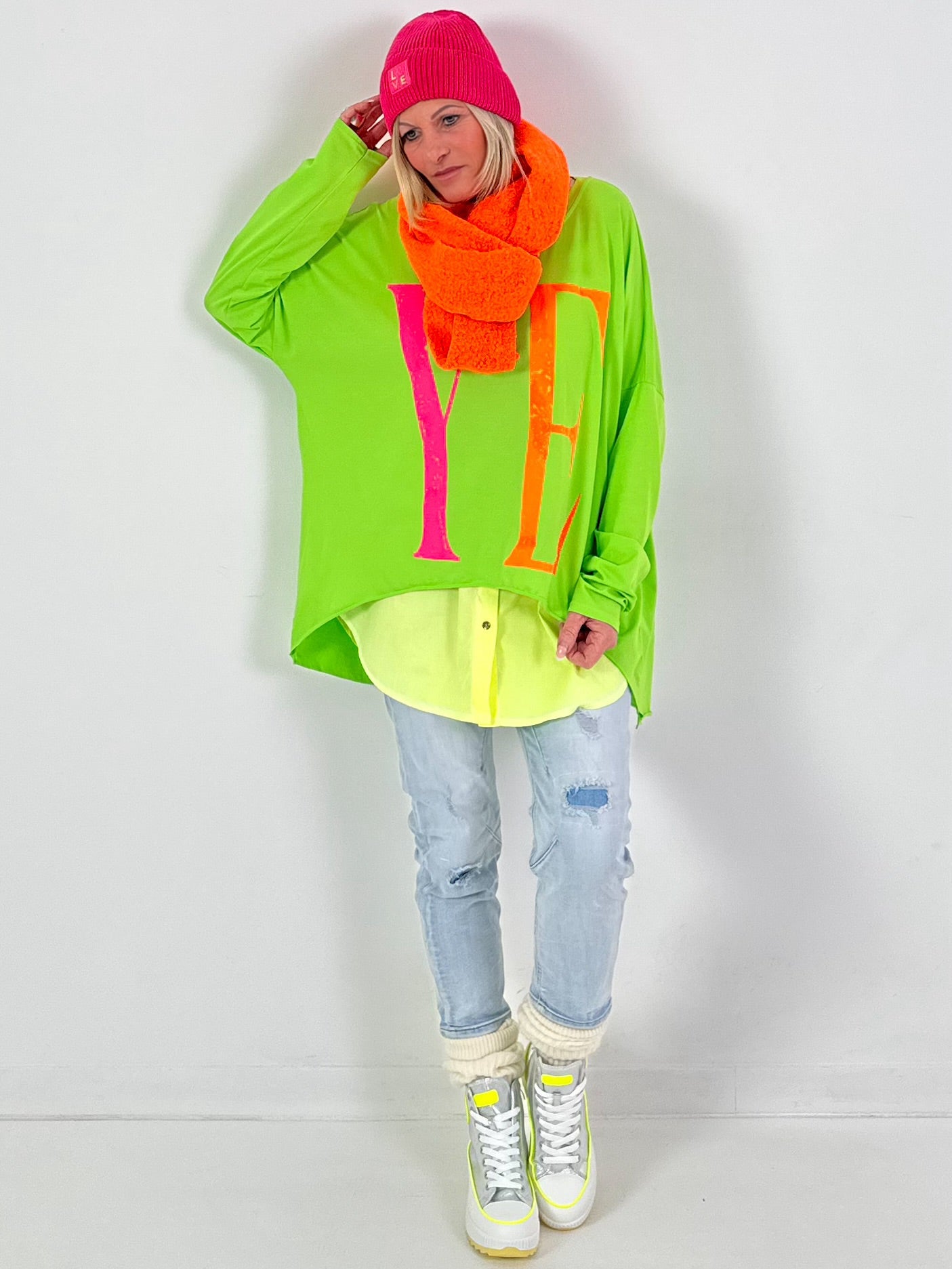 Oversized shirt model "YEAH" - neon green