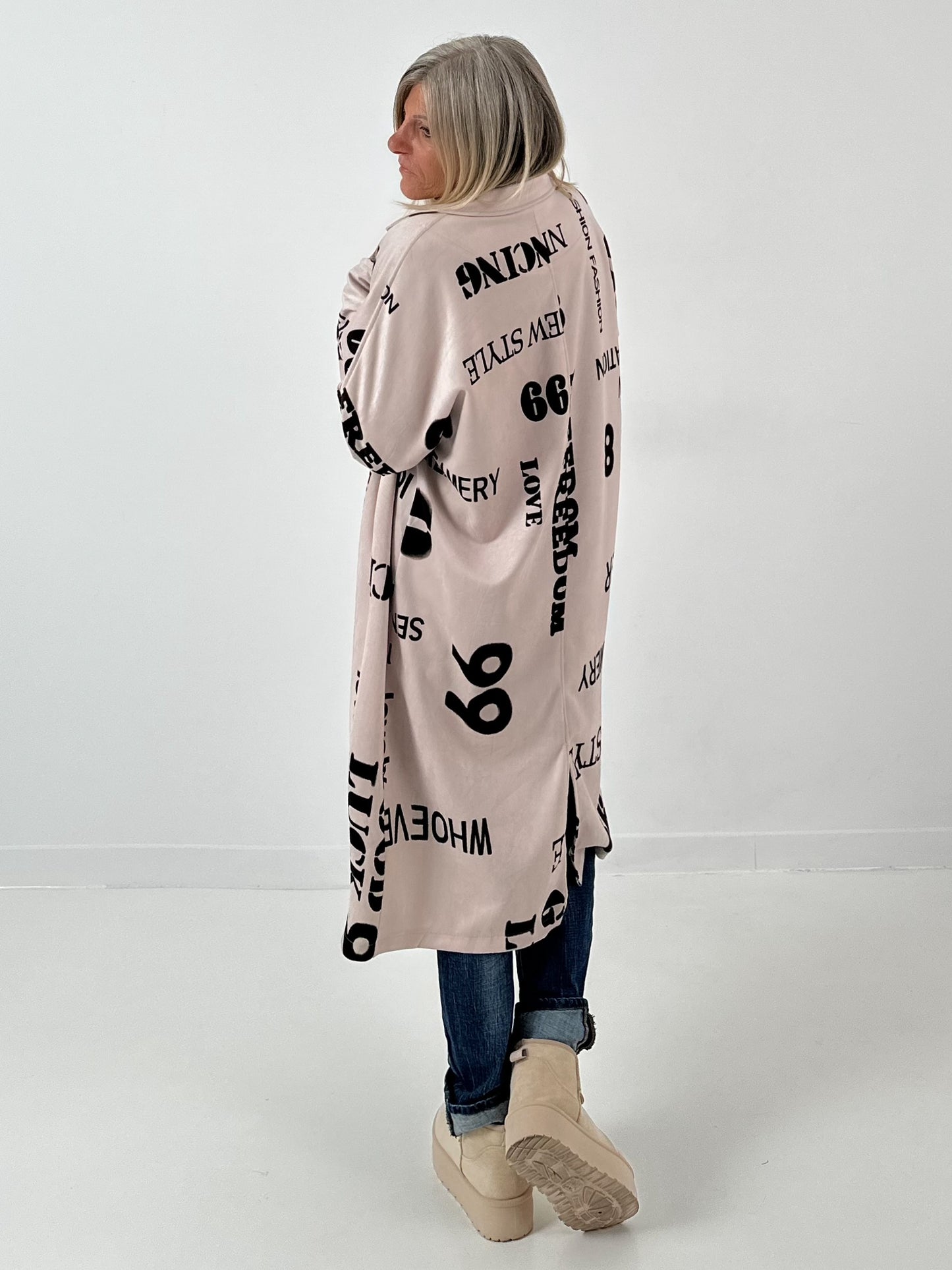 Suède look jas model "Sandstone Coat" - beige-mokka