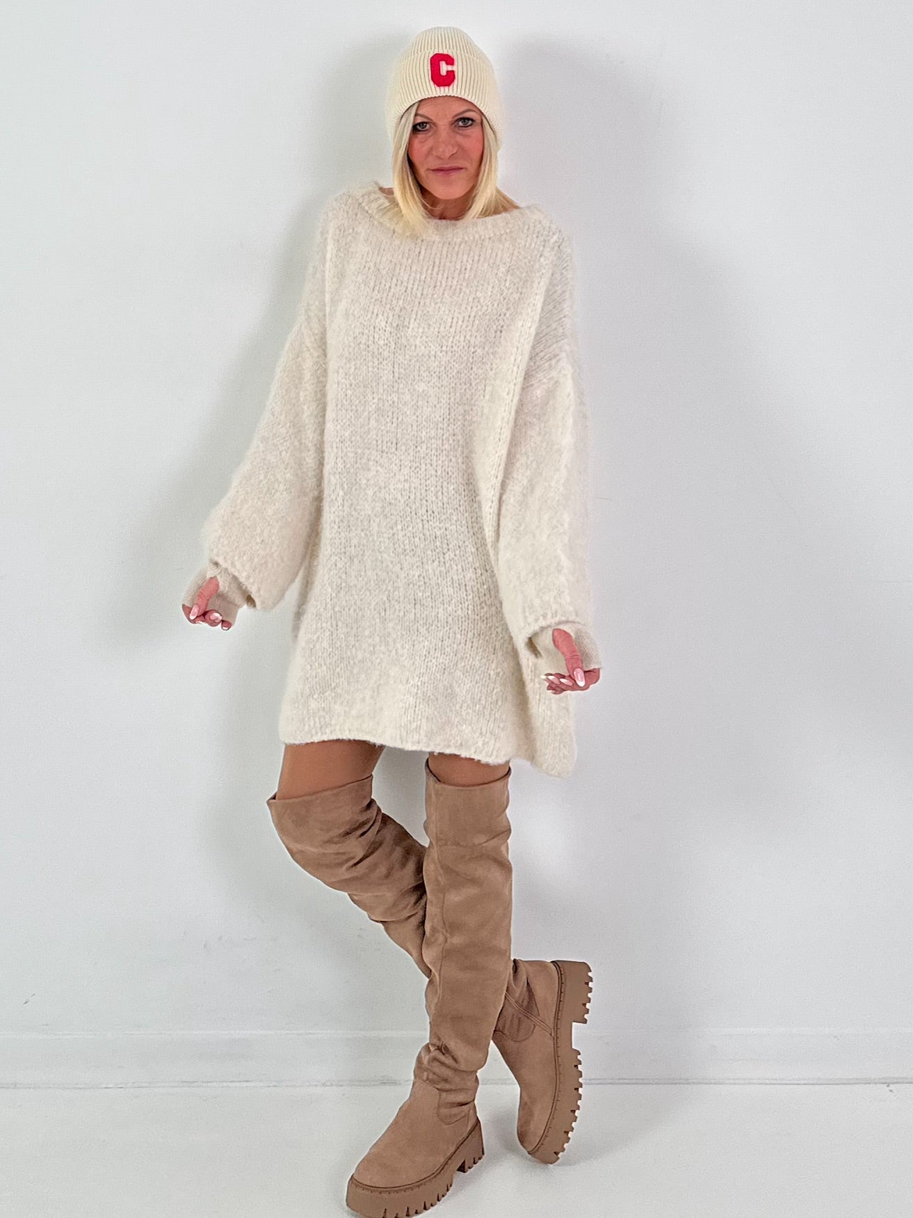 Long pullover/dress model "Soft Aura" - beige