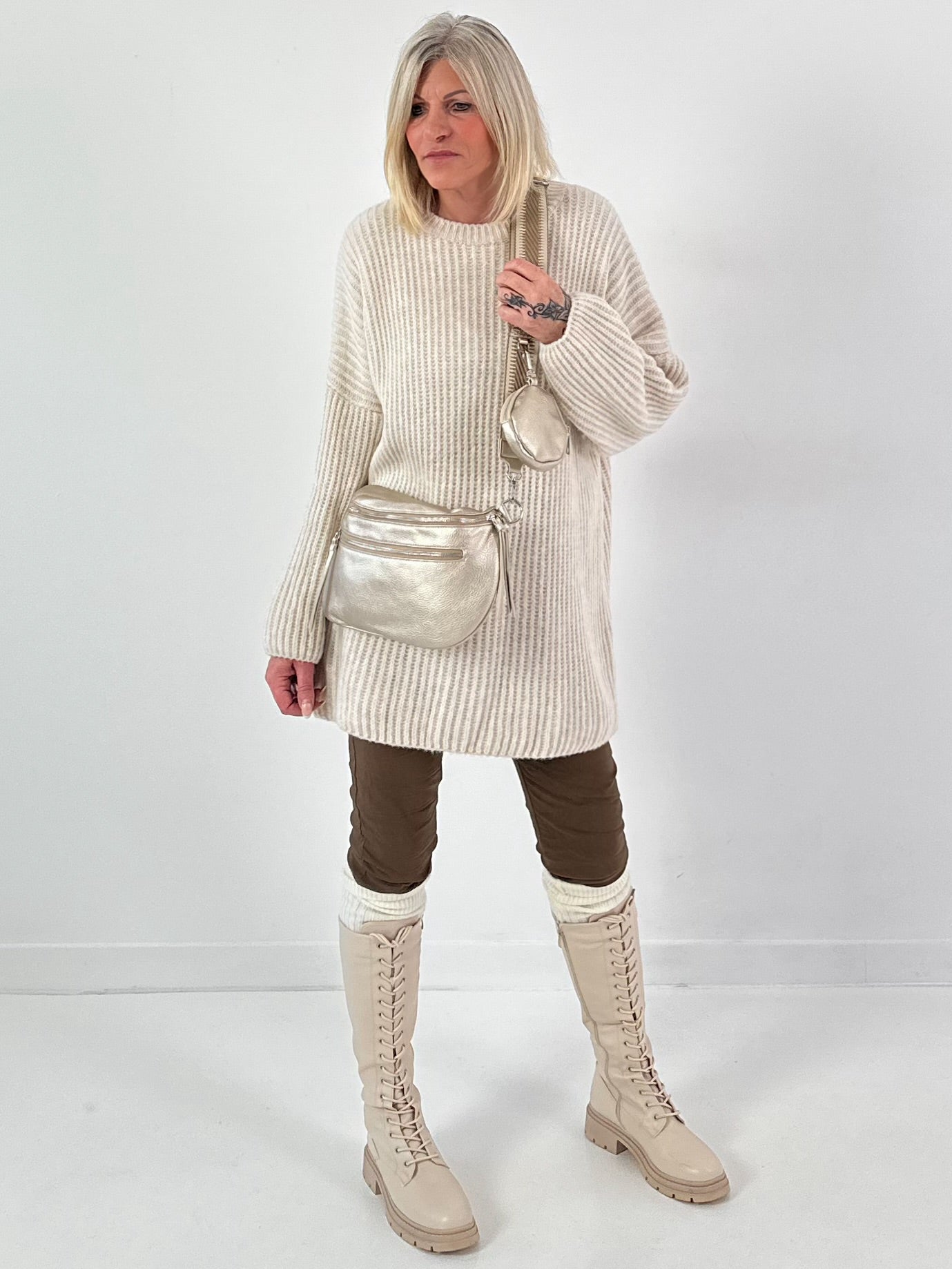 Crossbody bag in leather look, model "The Edit Bag" - gold