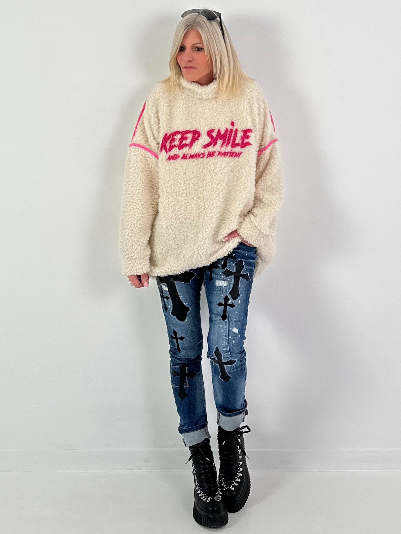 Teddy trui coltrui model "KEEP SMILE" - ecru