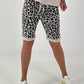 Kurze Hose im Leo Look- beige