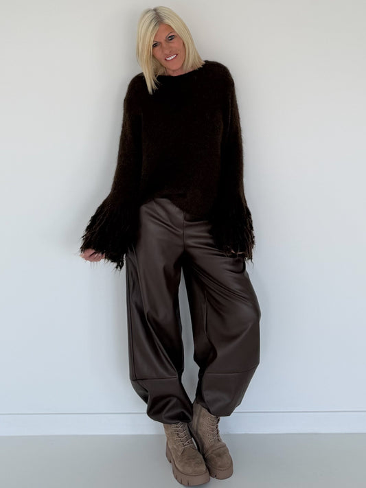 Kuschliger Pullover mit Fransen-Details - mokka
