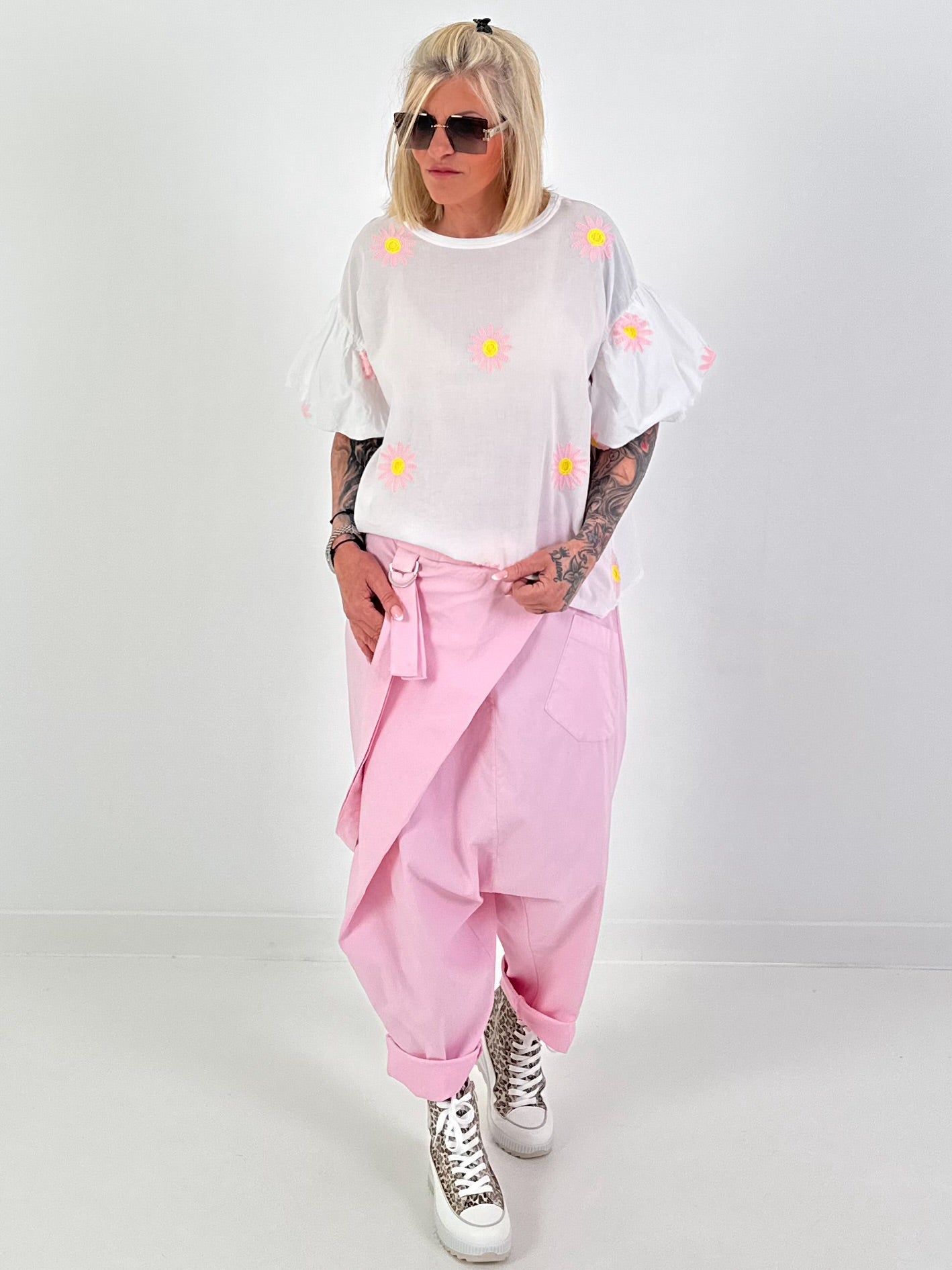 Blouse shirt with "puff sleeves" - white